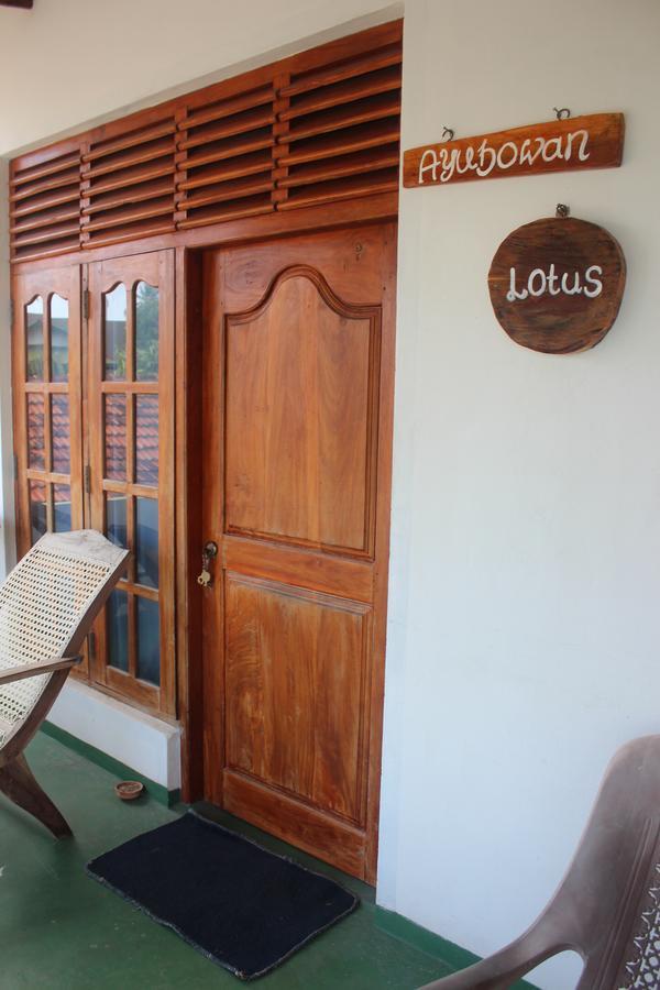 Julie Guest House Tangalle Ngoại thất bức ảnh