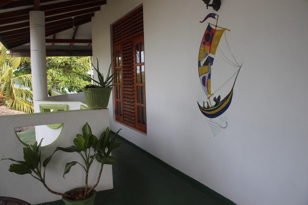 Julie Guest House Tangalle Ngoại thất bức ảnh
