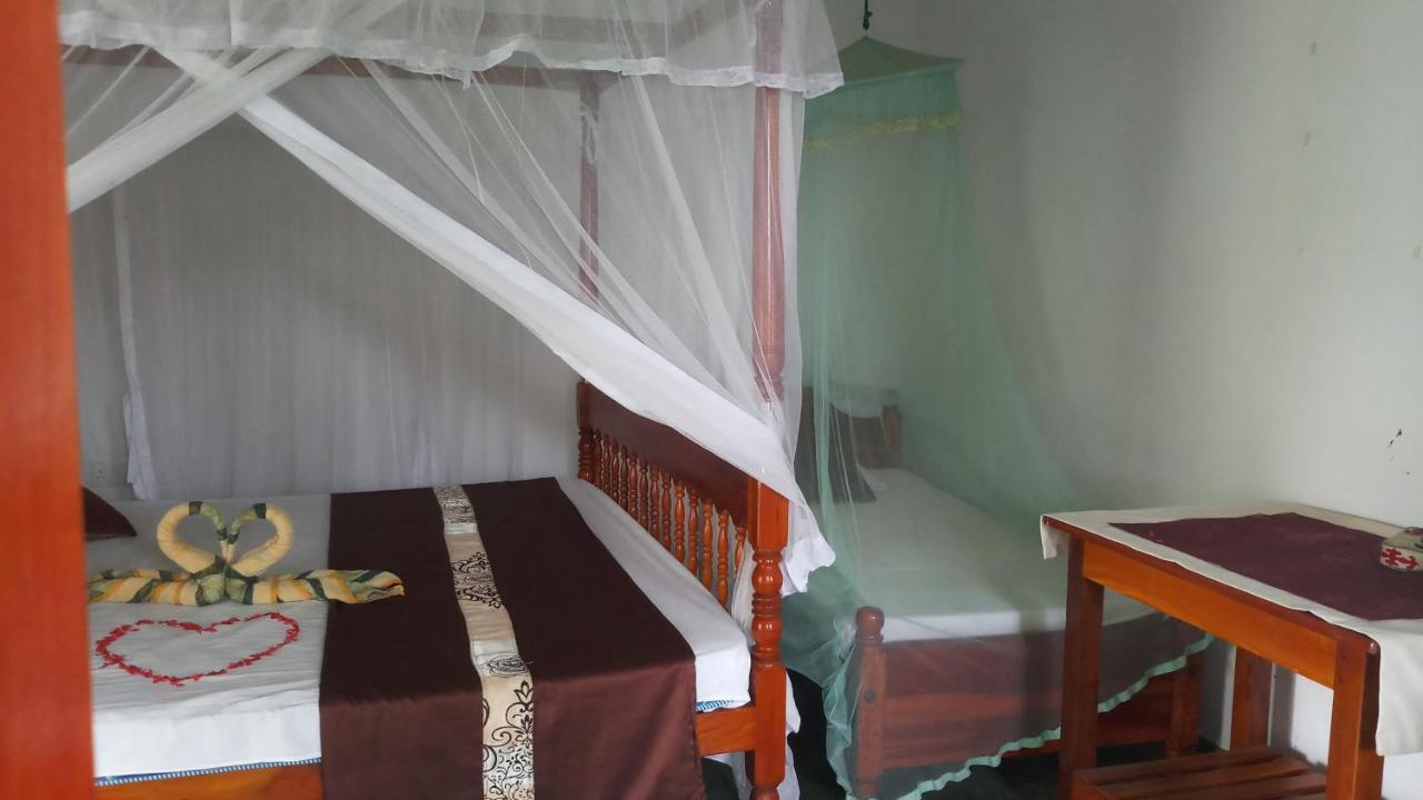 Julie Guest House Tangalle Ngoại thất bức ảnh